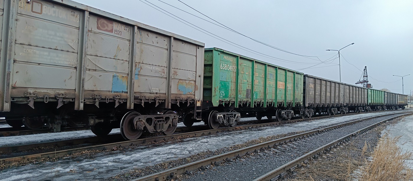 Объявления о продаже железнодорожных вагонов и полувагонов в Калмыкии