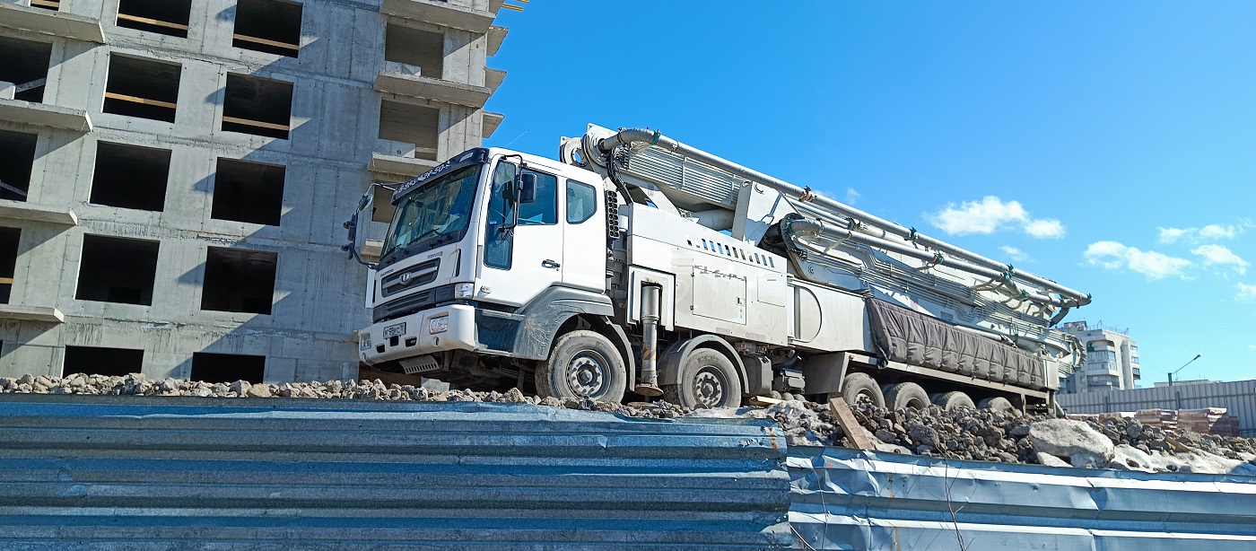 Объявления о продаже автобетононасосов и стационарных бетононасосов в Калмыкии