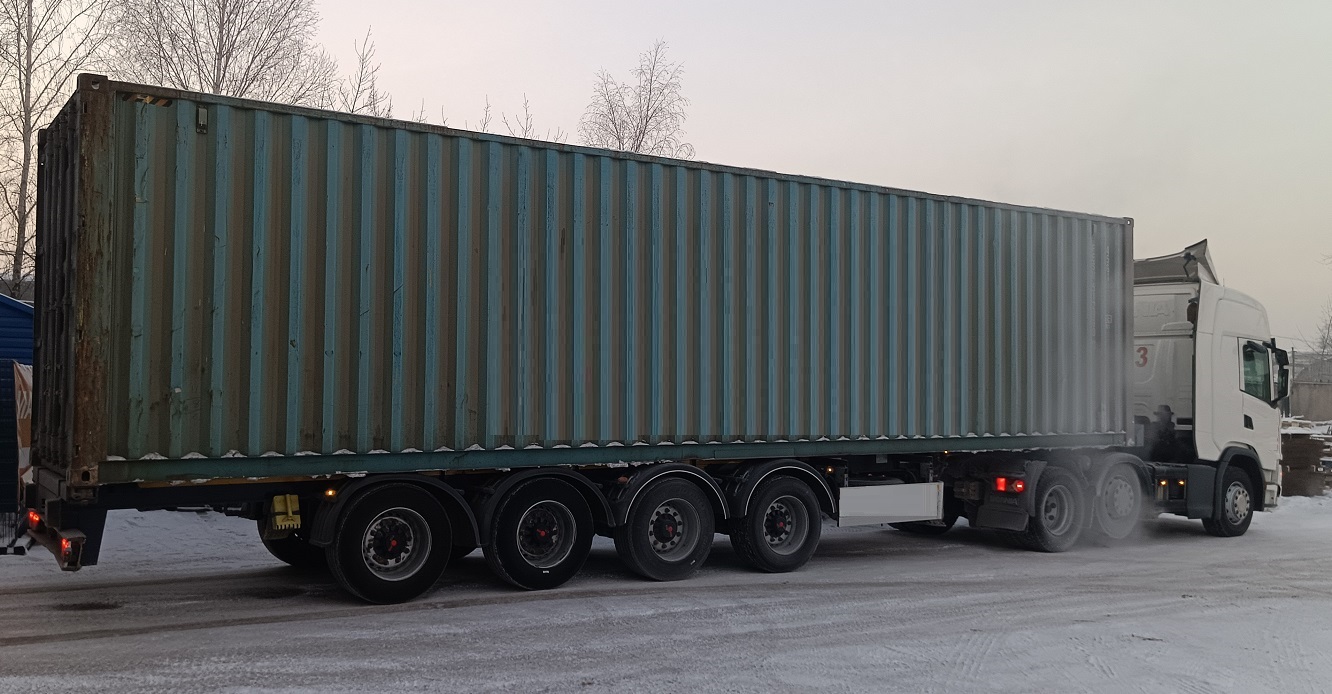 Контейнеровоз для перевозки контейнеров 20 и 40 футов в Цаган-Амане